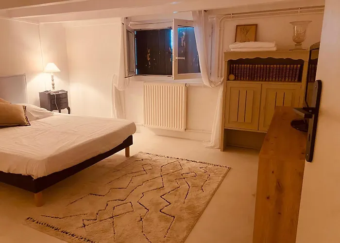 Maison Typique Rochelaise Hébergement de vacances *