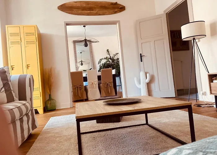 Maison Typique Rochelaise * לה רושל